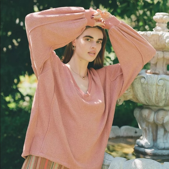 Urban Outfitters Lillu V-Neck Pullover Top - Picture 5 of 5